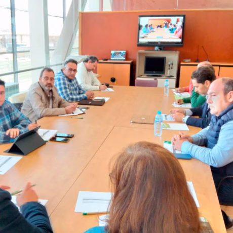 Fotografia della tabella dei prezzi delle noci tenutasi a Talavera de la Reina.